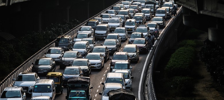 Submit detailed plan of how diesel cabs will be phased out, Supreme Court tells Delhi government