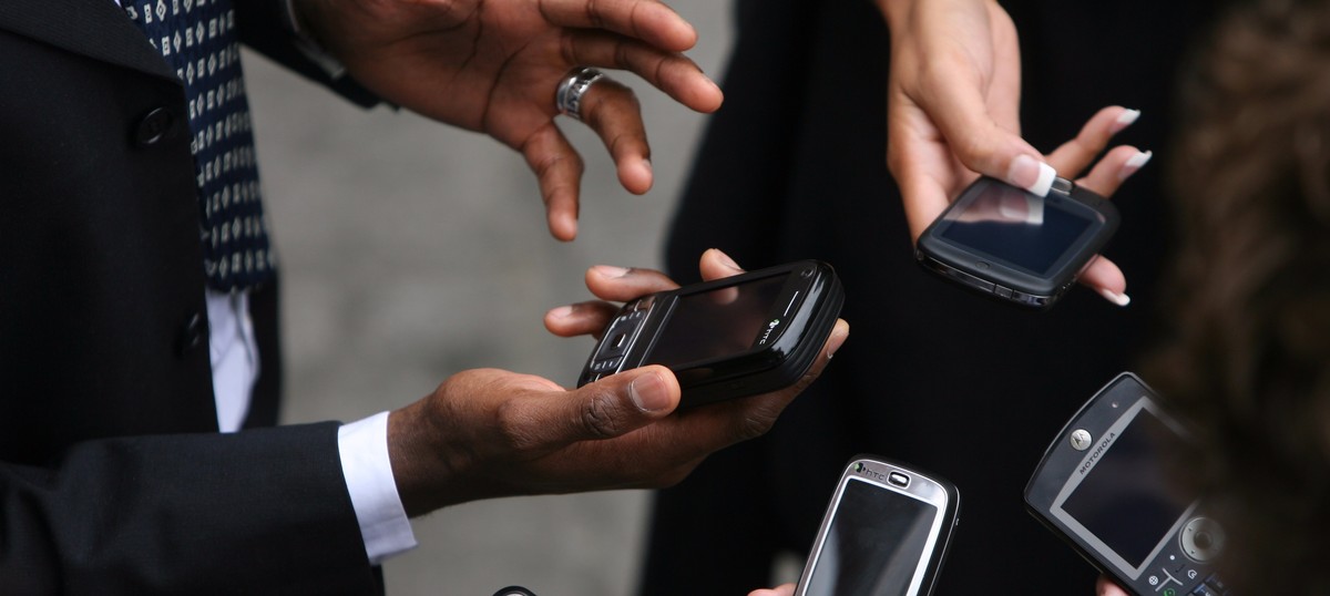 India will have 810 million smartphone subscribers by 2021, predicts report