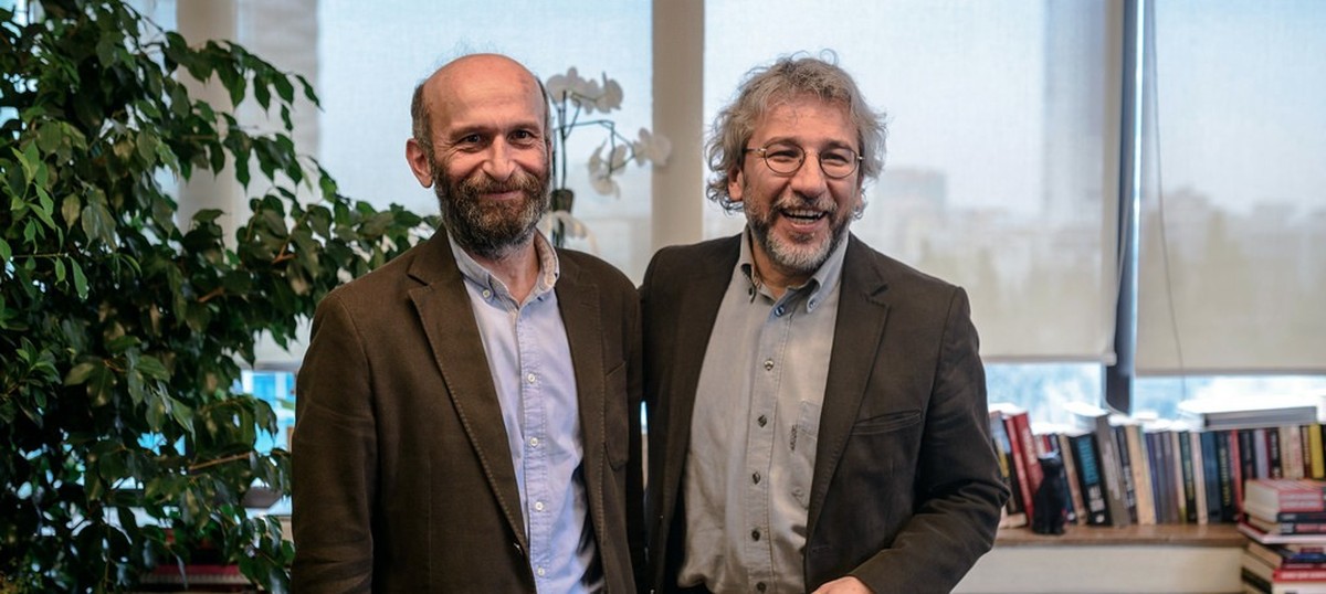 More than 100 writers send letter to Turkish Prime Minister about journalists on espionage trial