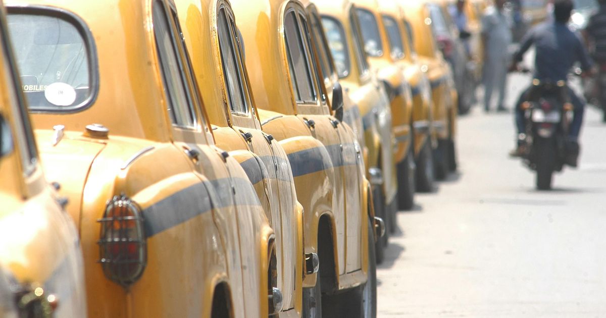 No need for separate commercial driving licence for light motor vehicles, says Centre