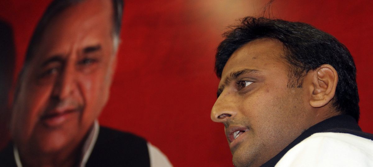 UP elections: Mulayam Singh expels Chief Minister Akhilesh Yadav from Samajwadi Party for six years