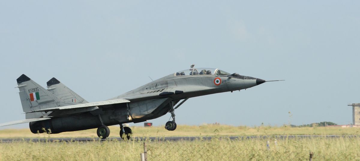 Newly inducted MiG-29K warplanes are riddled with problems, says CAG report