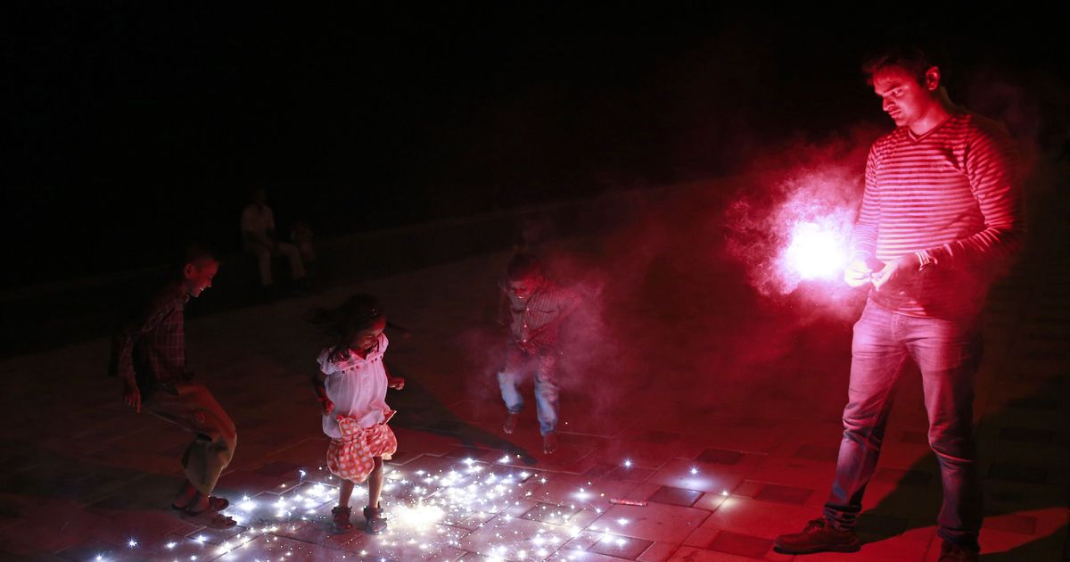 Supreme Court to hear traders’ plea against ban on firecracker sale in Delhi today