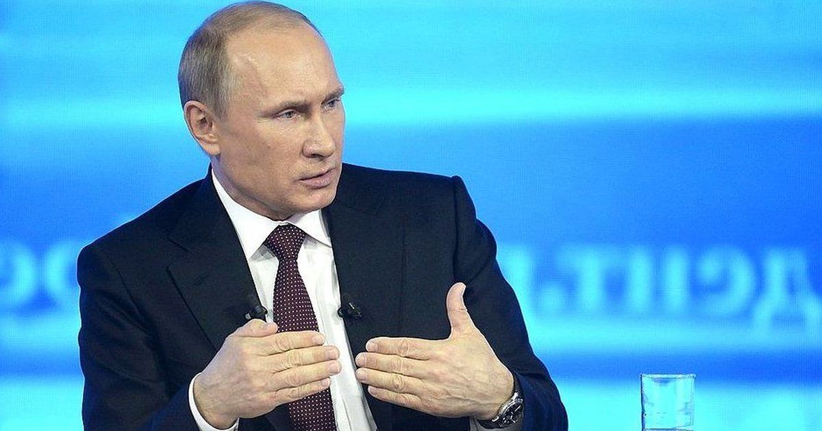 Vladimir Putin denies having compromising information on Donald Trump