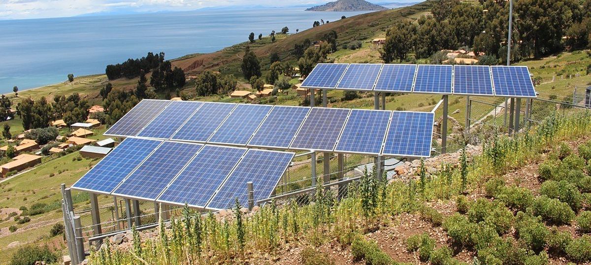 Solar power tariff drops to record low of Rs 2.44 per unit