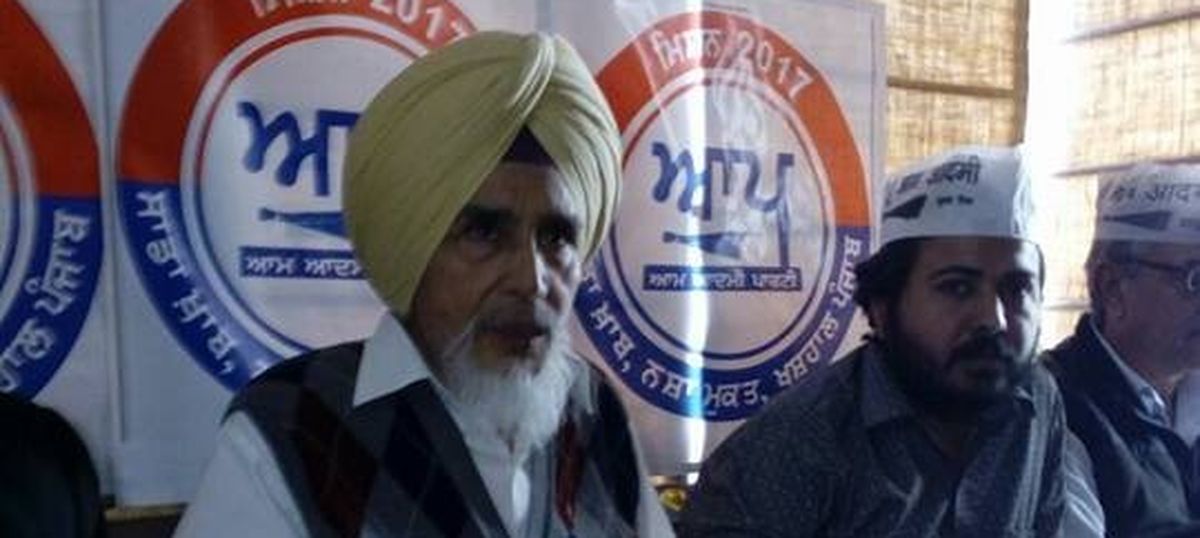 AAP Punjab convener Sucha Singh Chotepur faces action for allegedly taking money from a volunteer