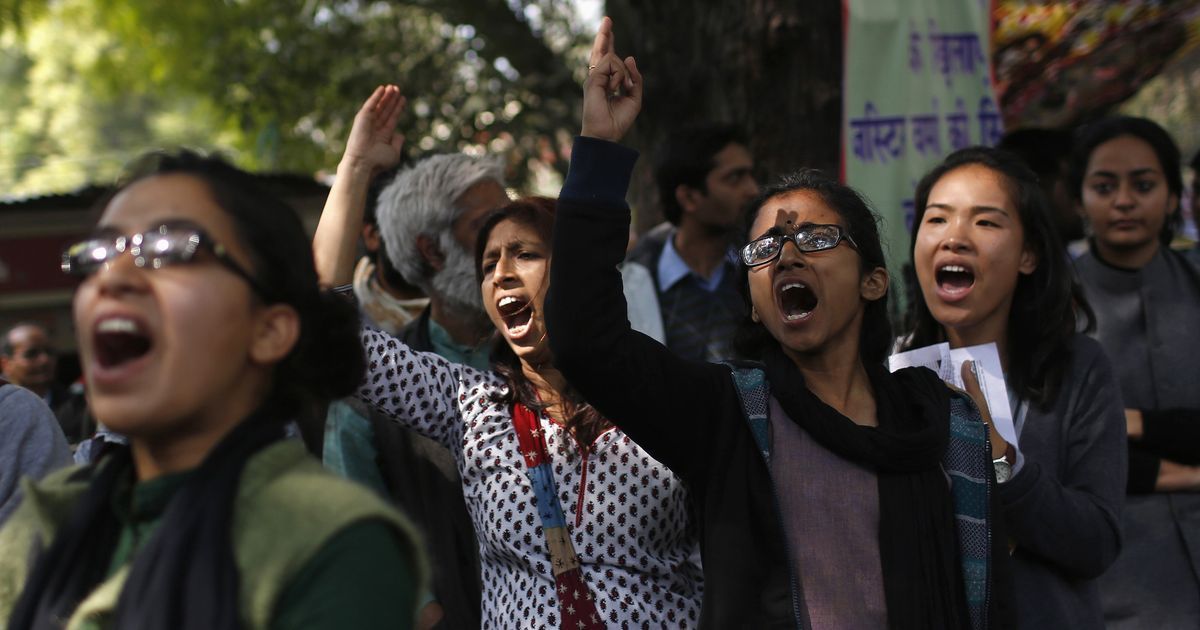 Delhi: Cab driver arrested for allegedly raping woman near Red Fort