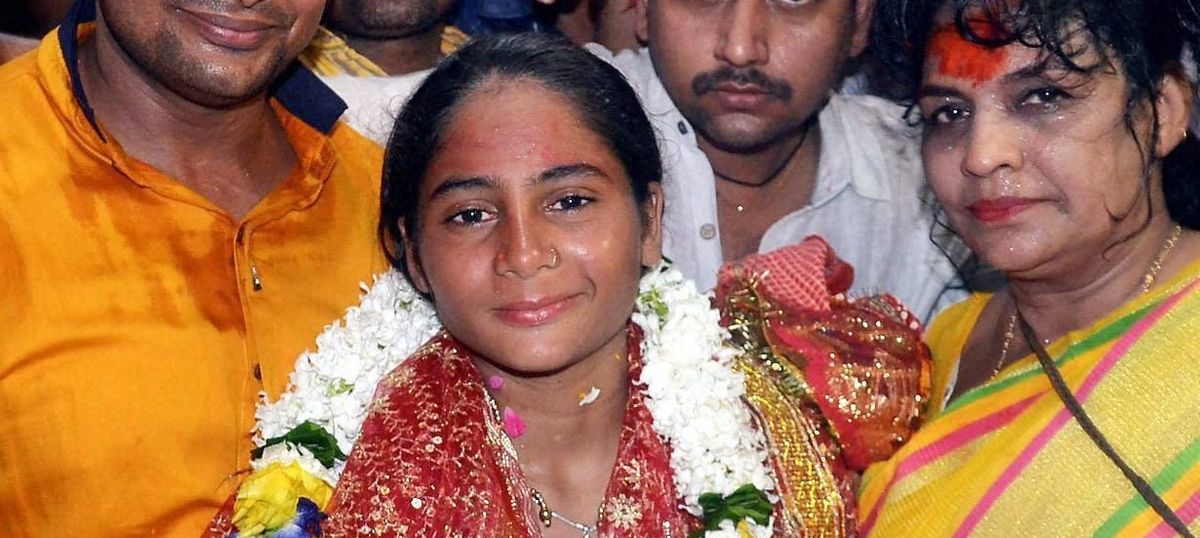 UP child rights panel orders inquiry into 12-year-old girl swimming 570 km from Kanpur to Varanasi