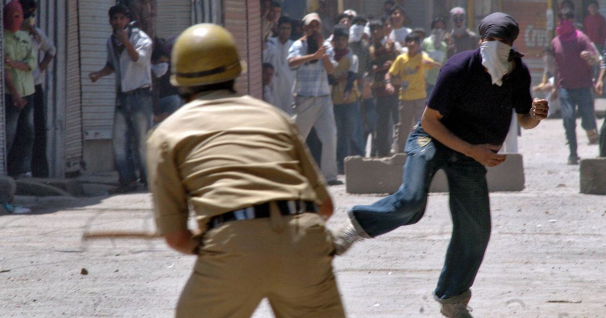 Decline in stone-pelting incidents in J&K this year: CRPF DG Decline in stone-pelting incidents in J&K this year: CRPF DG