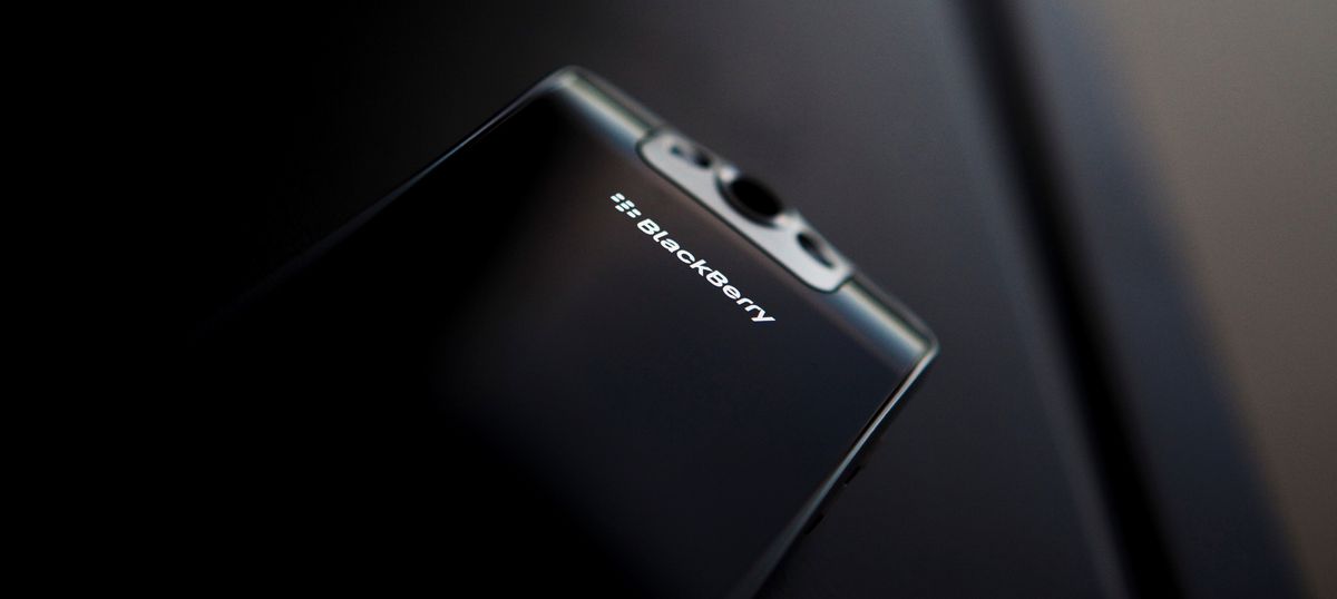 BlackBerry to stop hardware development business, will outsource function to partners
