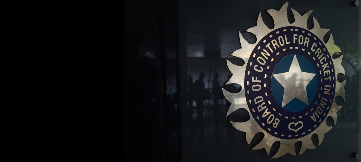 BCCI should be made transparent, accountable and answerable under RTI Act: CIC