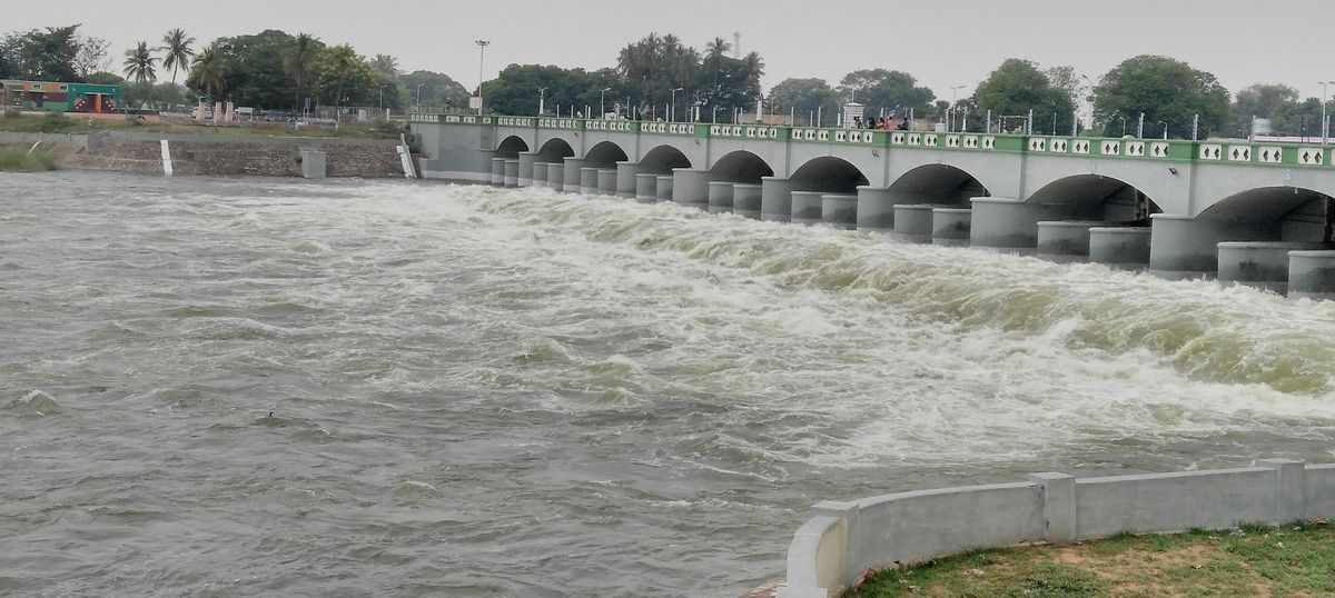 Cauvery row: SC tells Karnataka to continue releasing 2,000 cusecs of water daily to Tamil Nadu
