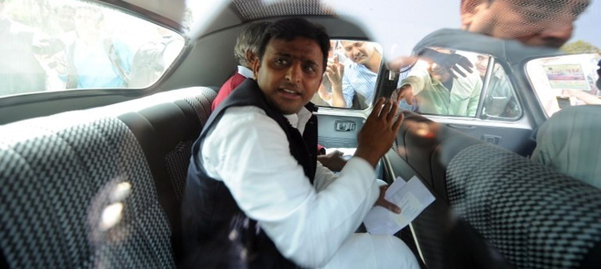 Akhilesh, Ram Gopal Yadav back in Samajwadi Party after Mulayam Singh revokes expulsion order