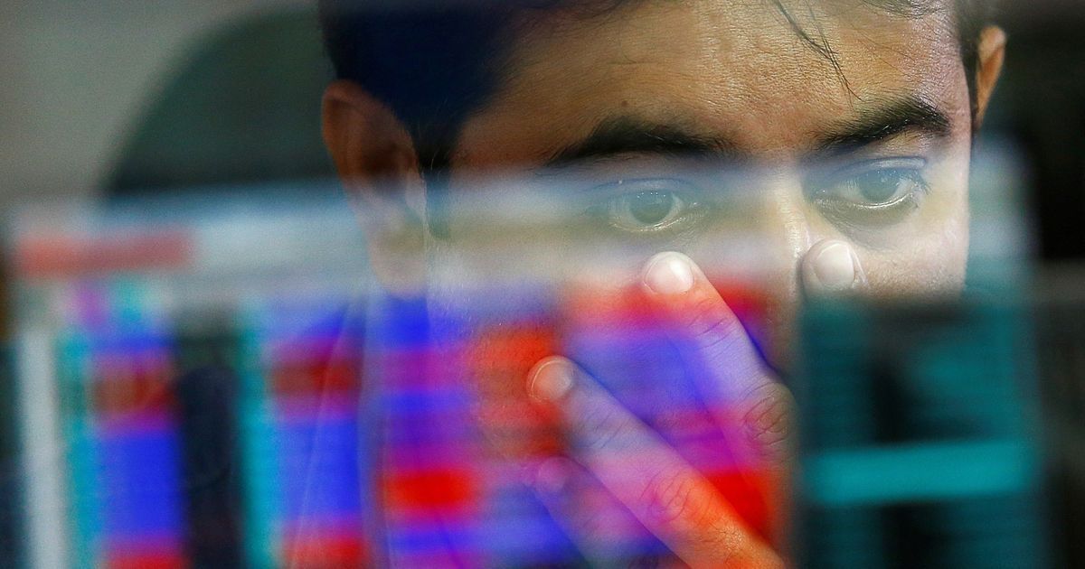 Sensex, Nifty fall as investors remain cautious before RBI policy meet