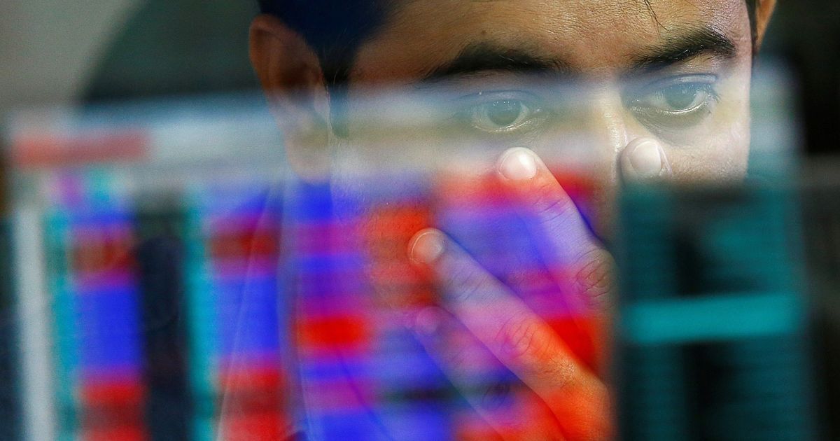 Markets continue losses in second session after Budget – Sensex loses 310 points, Nifty sheds 94
