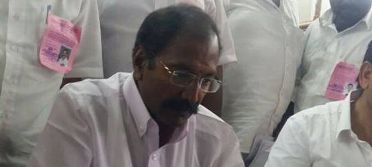 Mimicry artist arrested for transferring officials by imitating TN minister’s voice: Times of India