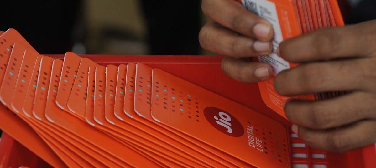 Telecom regulator to examine Jio's extension of free 4G services for its customers till March 31