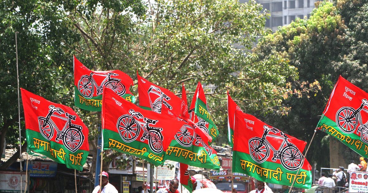 UP polls: Mulayam Singh, Ram Gopal Yadav to fight over Samajwadi Party symbol at Election Commission