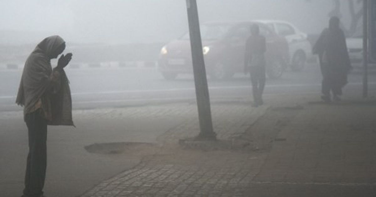 Delhi: Temperature drops to 5.2°C, lowest this season
