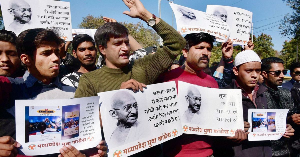 No rule that only Gandhi’s picture can be used, says khadi commission chief