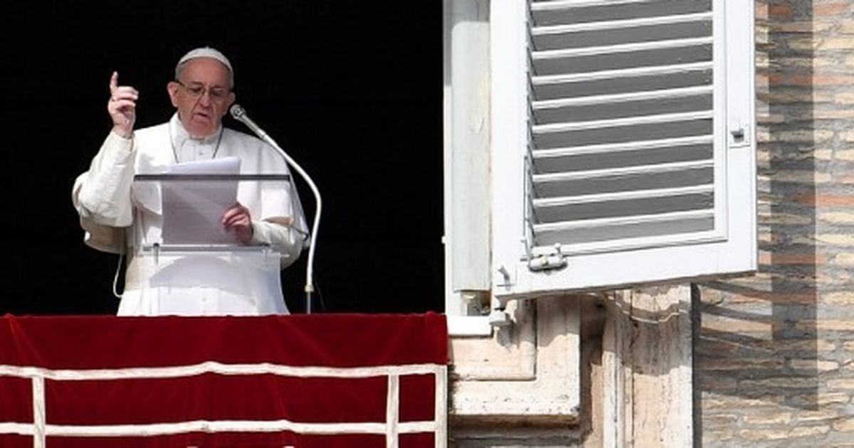 After US youth march against gun control, Pope asks young people to keep shouting