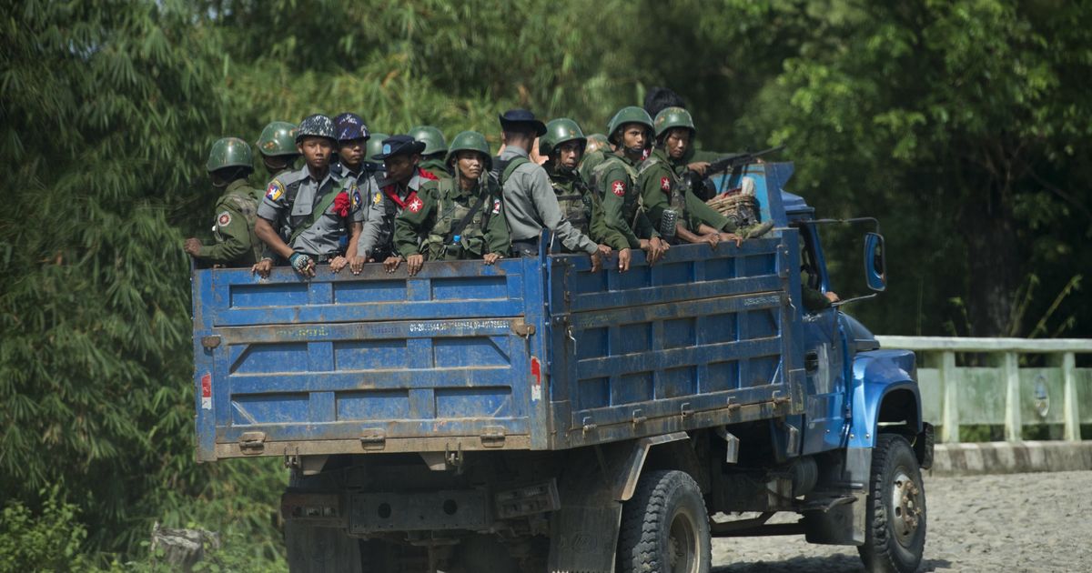 म्यांमार में रोहिंग्या विद्रोहियों के हमले में 71 की मौत होने सहित दिन के बड़े समाचार