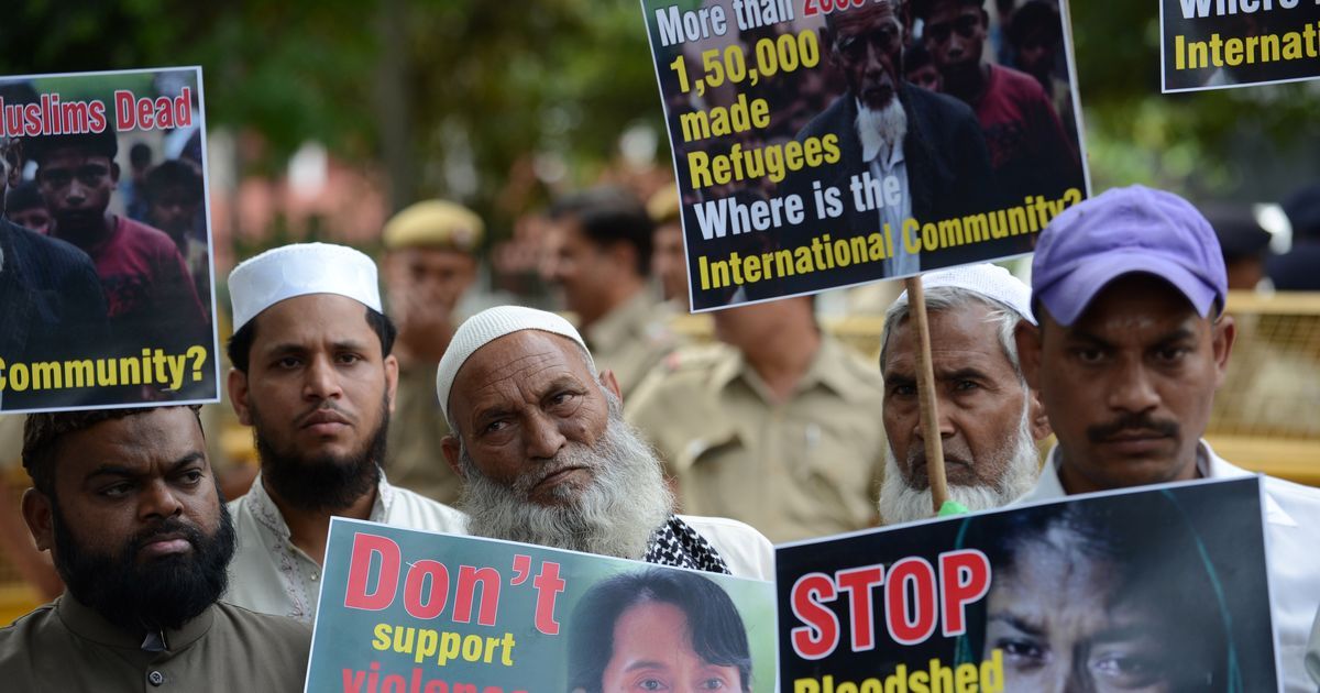 Myanmar violence: 400 die in a week after Rohingya militants clash with Army