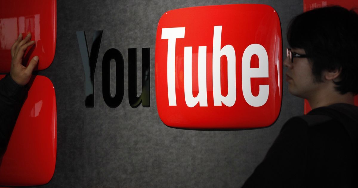 YouTube’s new chat feature allows users to share videos without closing the app