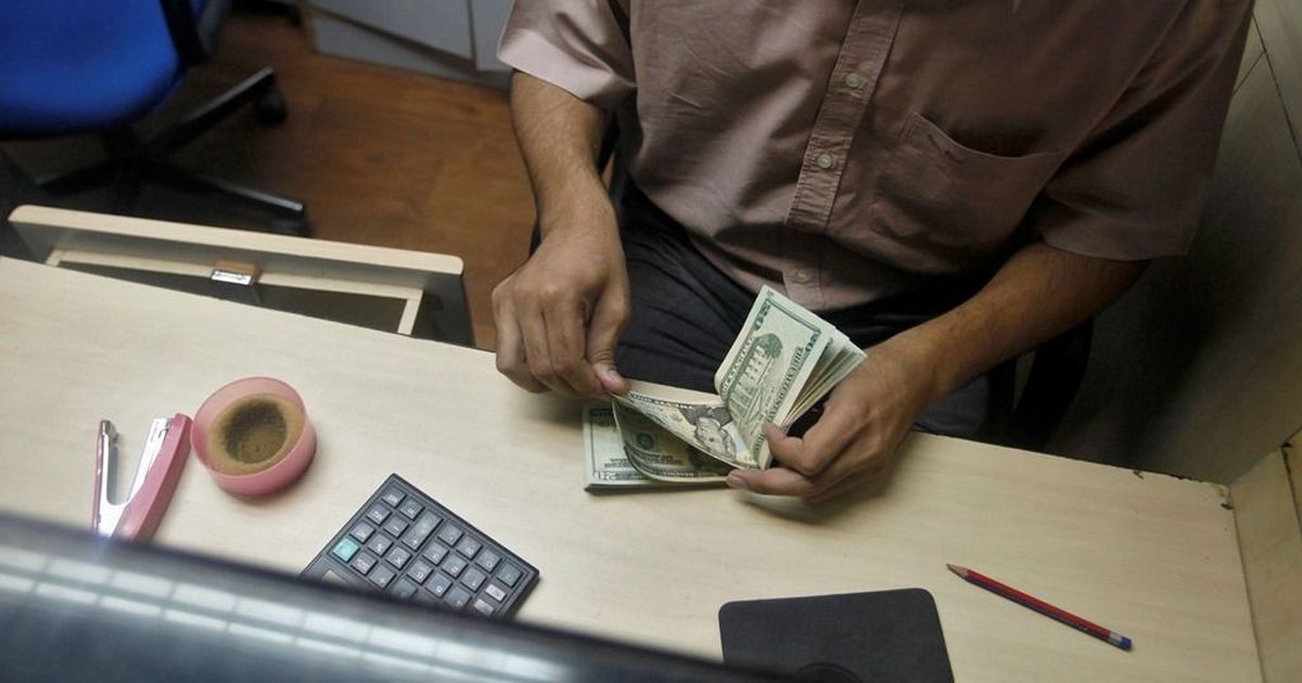 After Friday’s two-year high, Indian rupee weakens to 63.73 against US dollar