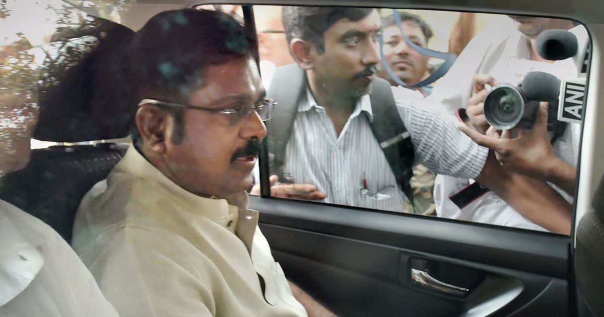 Eye on merger, Edappadi K Palaniswami distances party from Sasikala, Dhinakaran Eye on merger, Edappadi K Palaniswami distances party from Sasikala, Dhinakaran