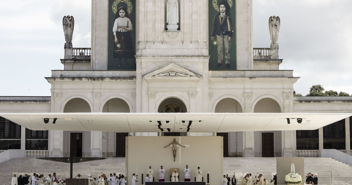 Pope Francis declares two Portuguese shepherd children saints in Fatima
