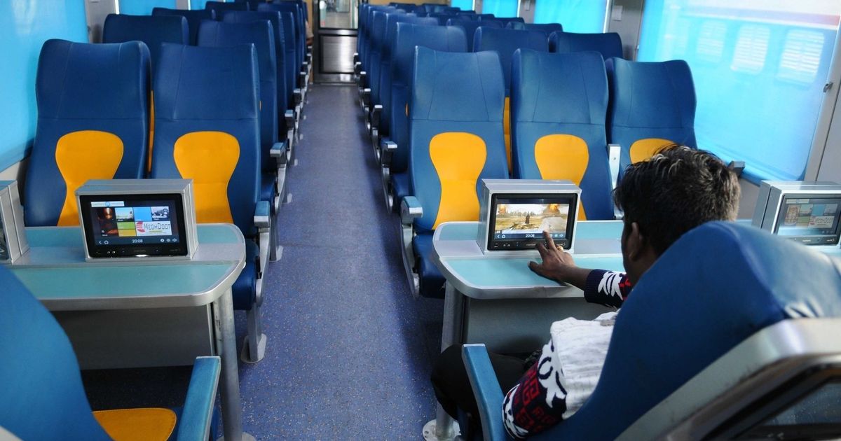 Premier train Tejas Express launched by Railway Minister Suresh Prabhu