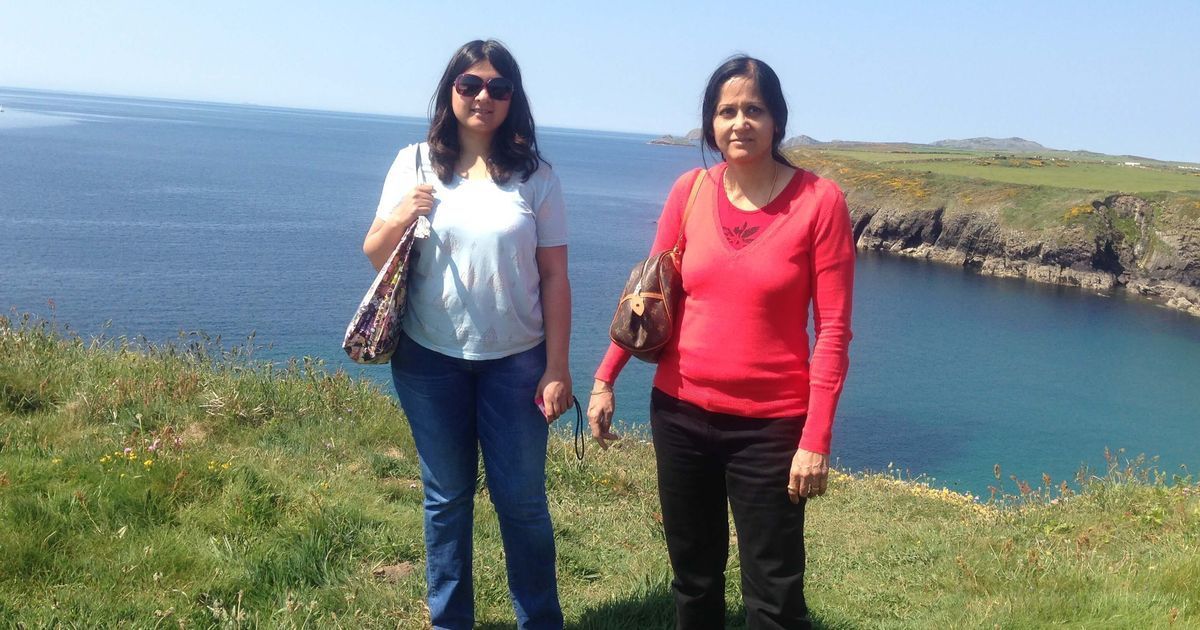 The quirks and perks of travelling with your hard to impress mom