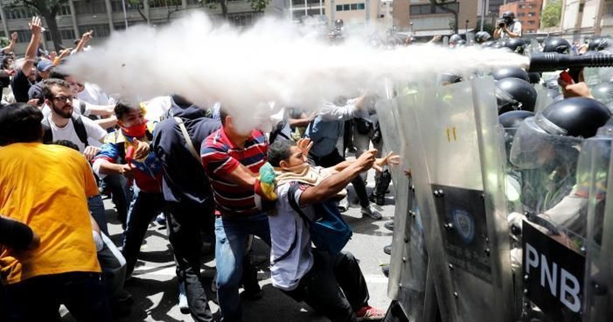 Venezuela’s new assembly gives itself power to pass legislation