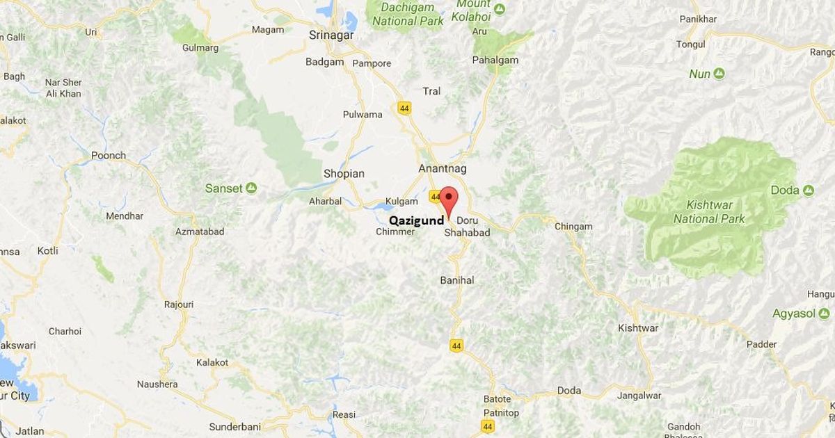 Jammu and Kashmir: Sub-divisional magistrate claims Army men beat him and four others on poll duty