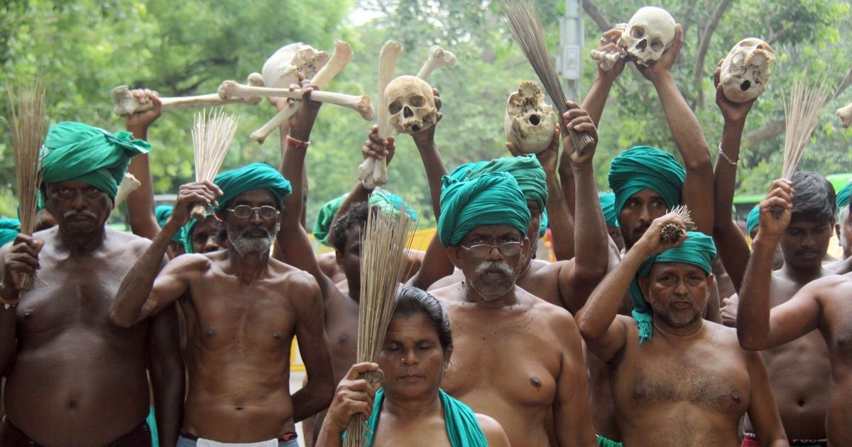 Protesting Tamil Nadu farmers eat human excreta to draw Centre’s attention