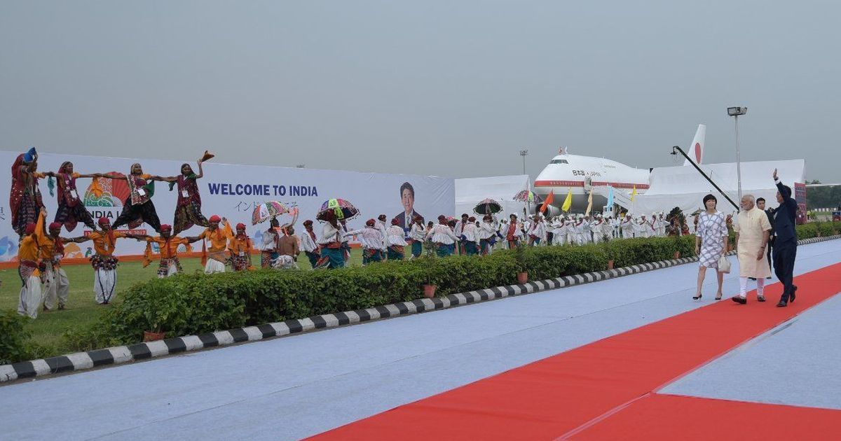 Ahmedabad: Narendra Modi, Japan PM Shinzo Abe set off on roadshow to Sabarmati Ashram