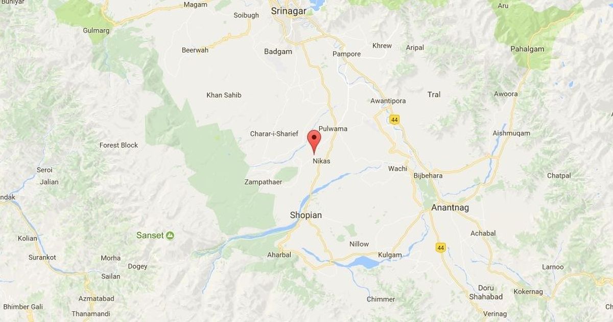 Kashmir: Two girls injured after suspected militants hurl grenade at beauty parlour in Pulwama