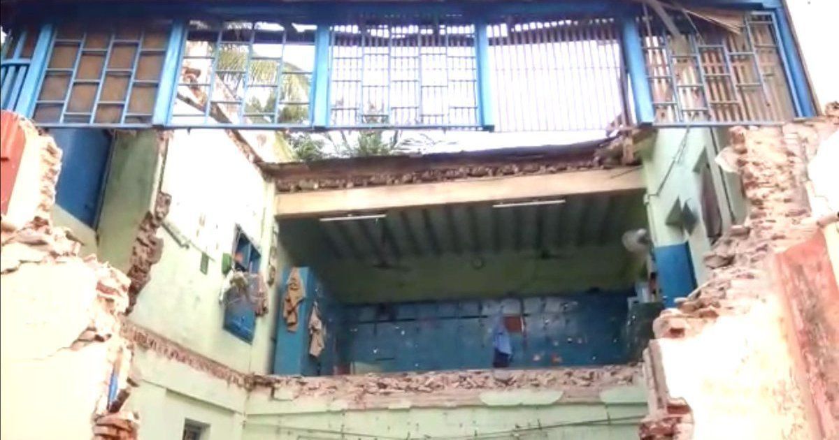 8 killed as portion of TN transport corporation's building collapses 8 killed as portion of TN transport corporation's building collapses