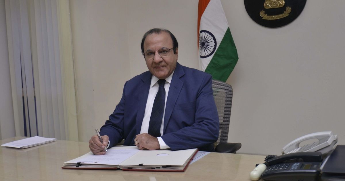 Gujarat elections: Paper trail machines to be used with EVMs, says chief election commissioner