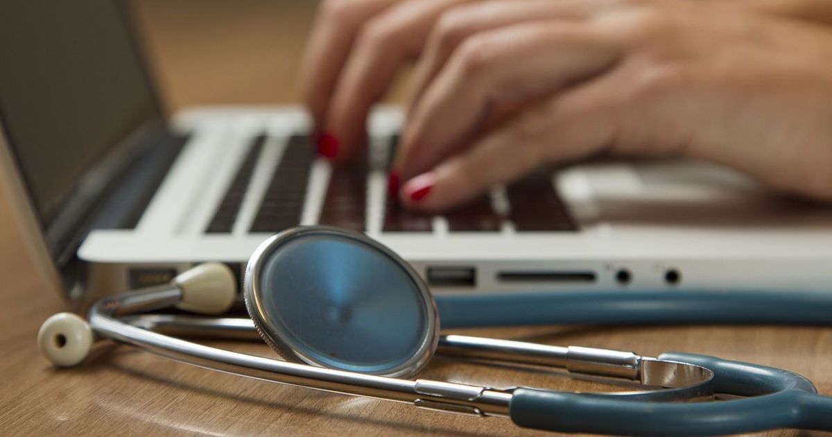 उत्तर प्रदेश : नकल माफिया की मदद से 600 अयोग्य मेडिकल छात्र डॉक्टर बने