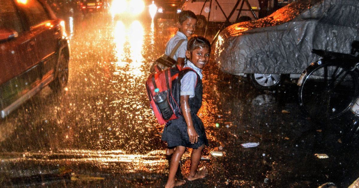 Cyclone Ockhi moves north: High tide hits Goa shacks, schools shut in Mumbai