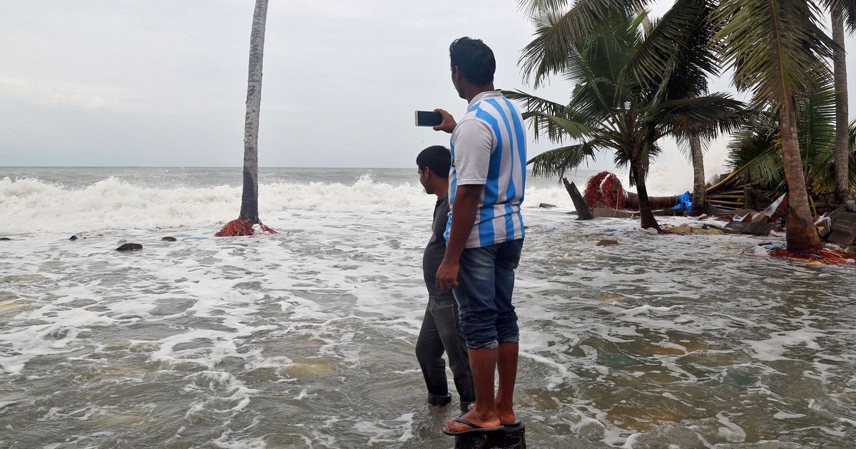Cyclone Ockhi: Fishermen demand Rs 20-lakh compensation, claim 1,000 from Tamil Nadu still missing