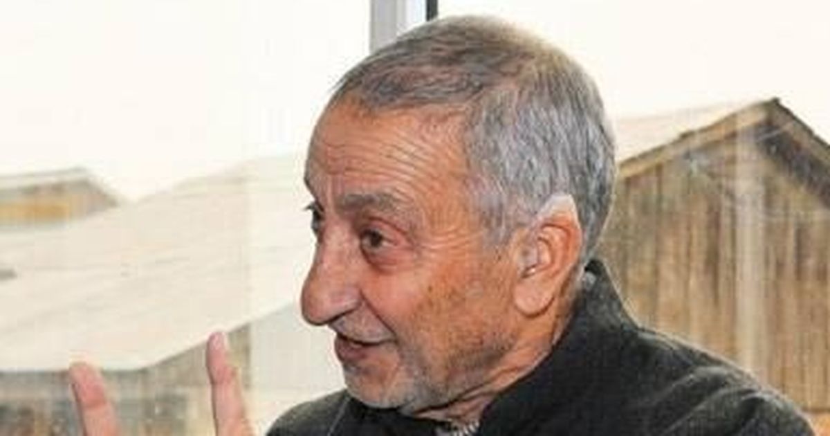 Kashmir: Pro-dialogue separatist leader Abdul Ghani Bhat confirms meeting Dineshwar Sharma last week