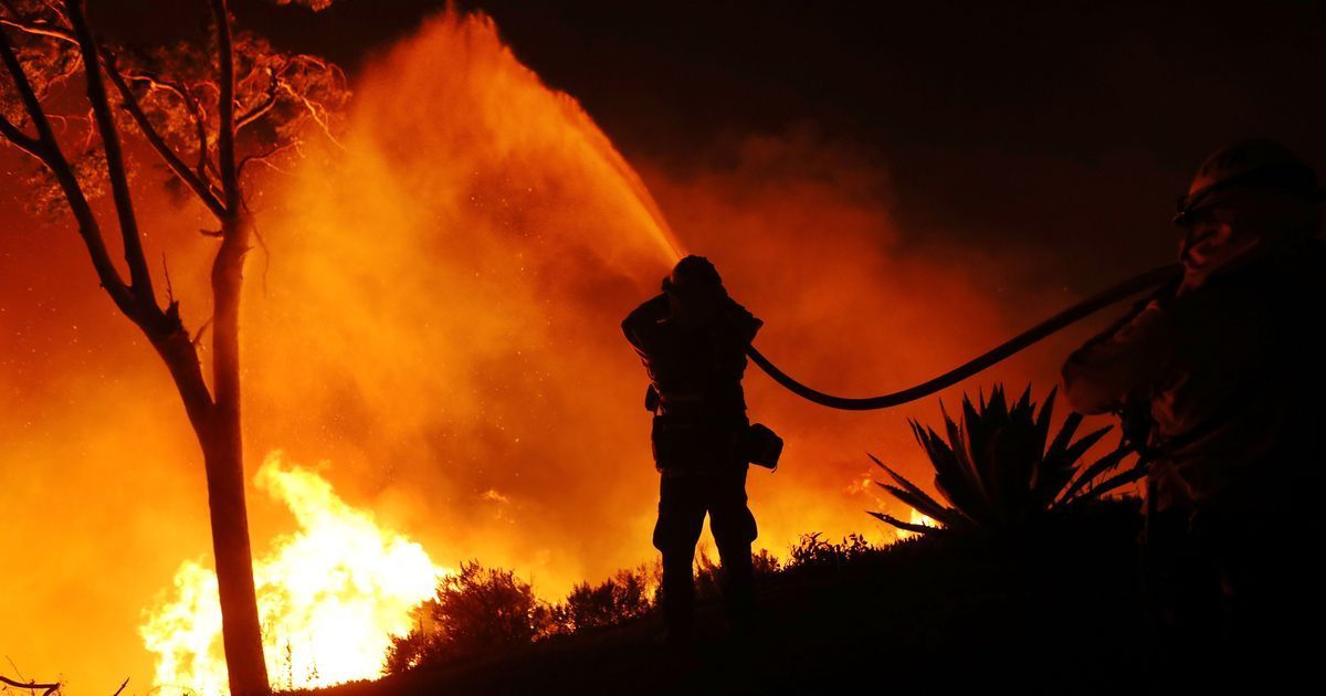 California wildfires force two lakh people to evacuate, fourth blaze erupts north of San Diego