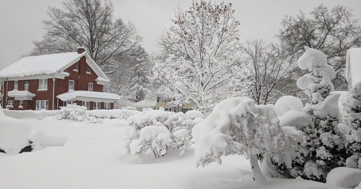 Erie, Pennsylvania, got hammered with 5 feet of snow in 2 days