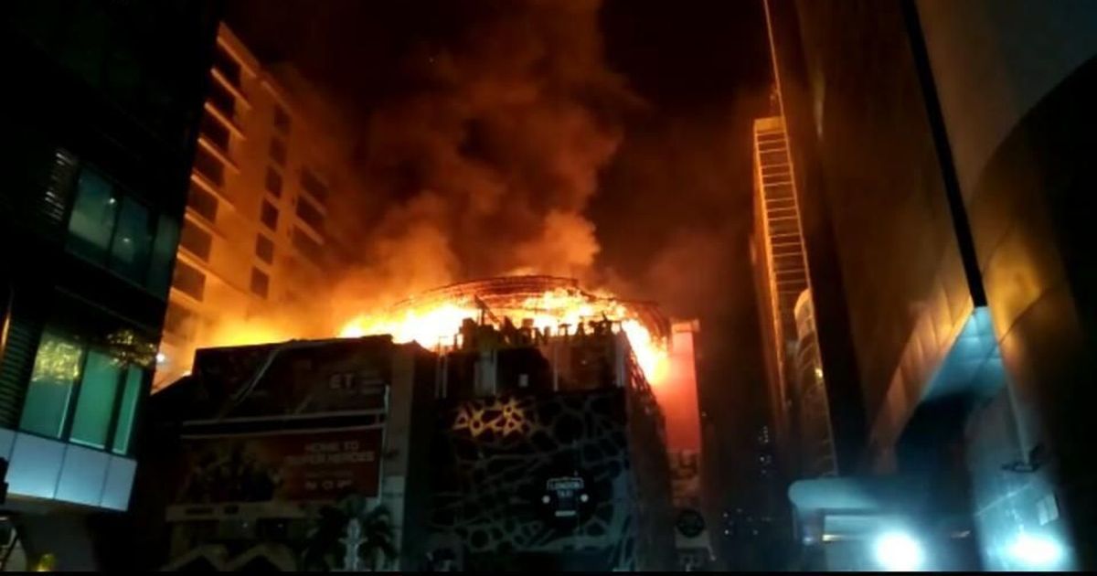 Mumbai: 14 dead as fire breaks out at a building in Kamala Mills compound, many injured