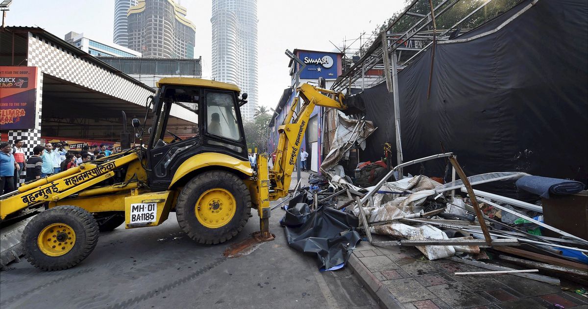Kamala Mills fire: More than 100 BMC officials under the scanner