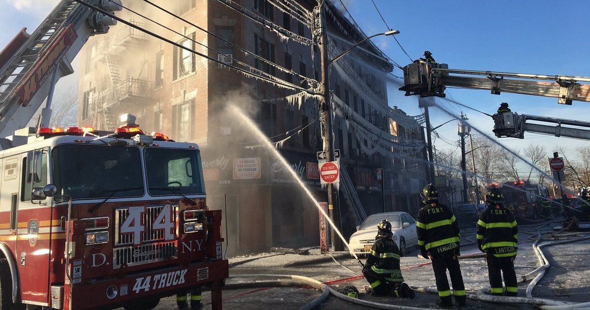 New York Blaze tears through Bronx borough again, New York City Fire Department says 16 hurt