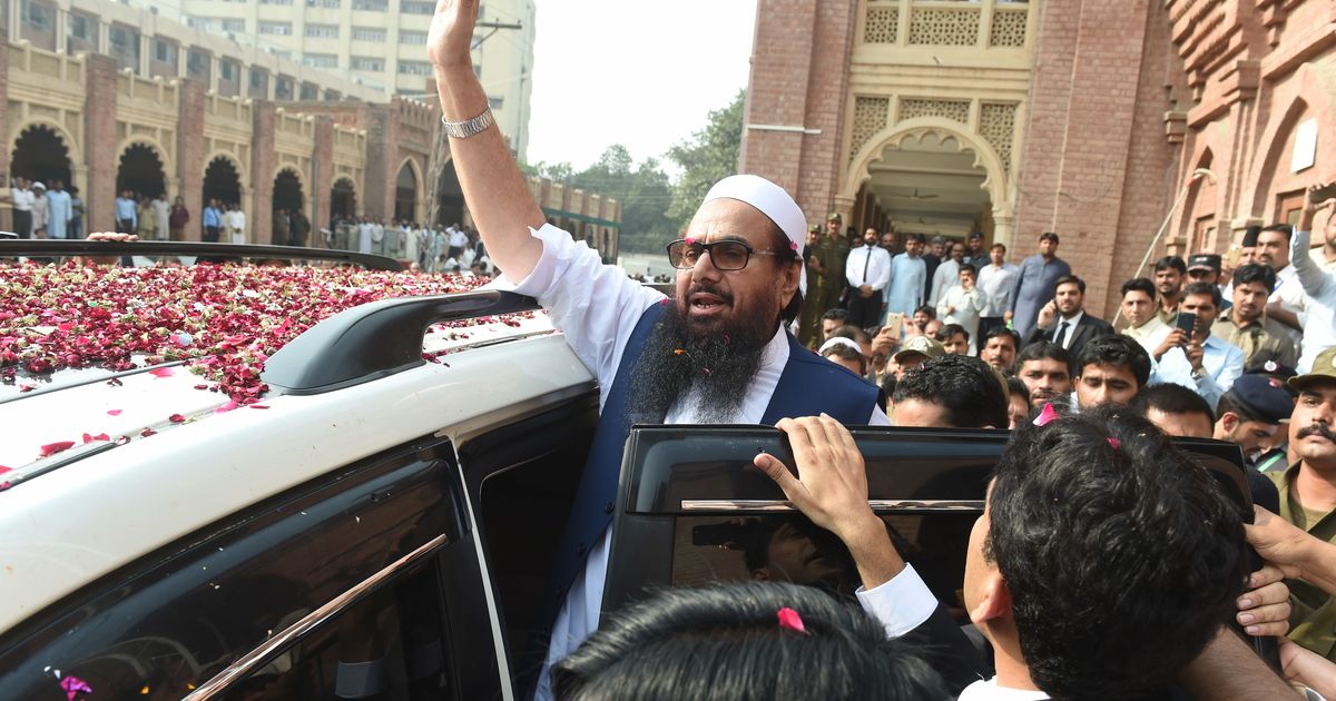 क्यों पाकिस्तान के खिलाफ डोनाल्ड ट्रंप की इस कार्रवाई की एक बड़ी वजह हाफिज सईद भी है